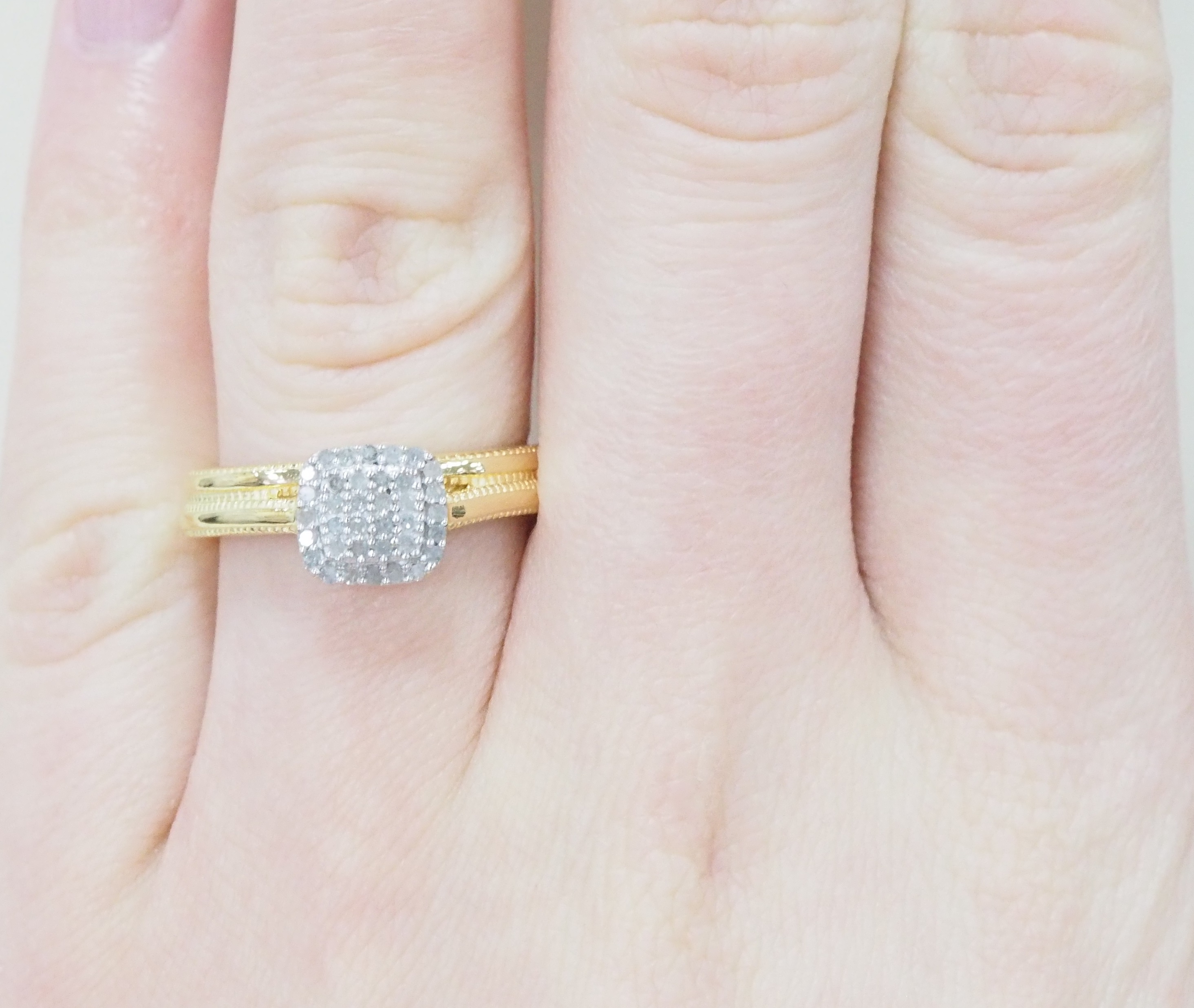 Серебряное кольцо 925 пробы; вставки 36 Бр.Кр-57 0,19ct 8/8;